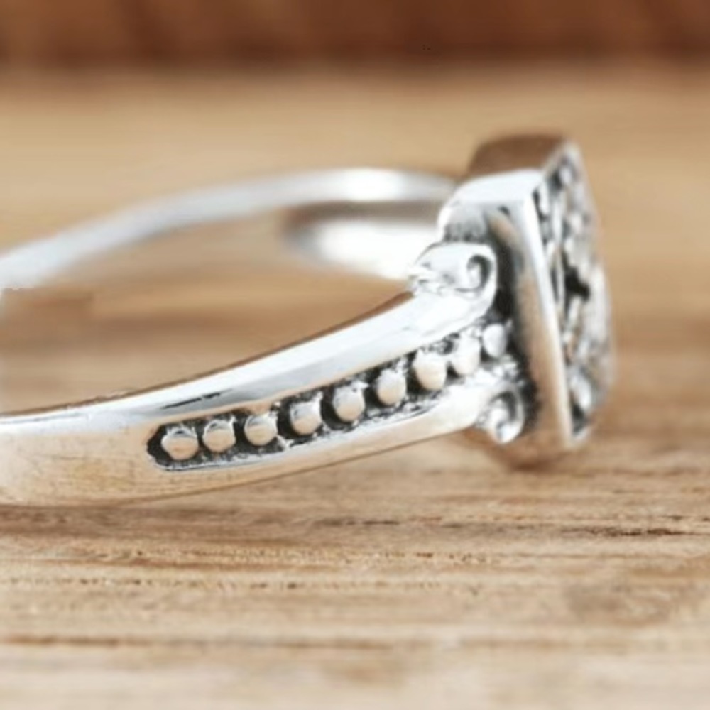 🆕️ Forget Me Not ring - Picture 4 of 7